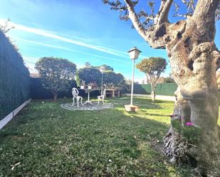 Jardí de Casa adosada en venda en El Masnou amb Aire condicionat, Calefacció i Jardí privat