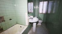 Bathroom of Flat for sale in  Madrid Capital  with Terrace