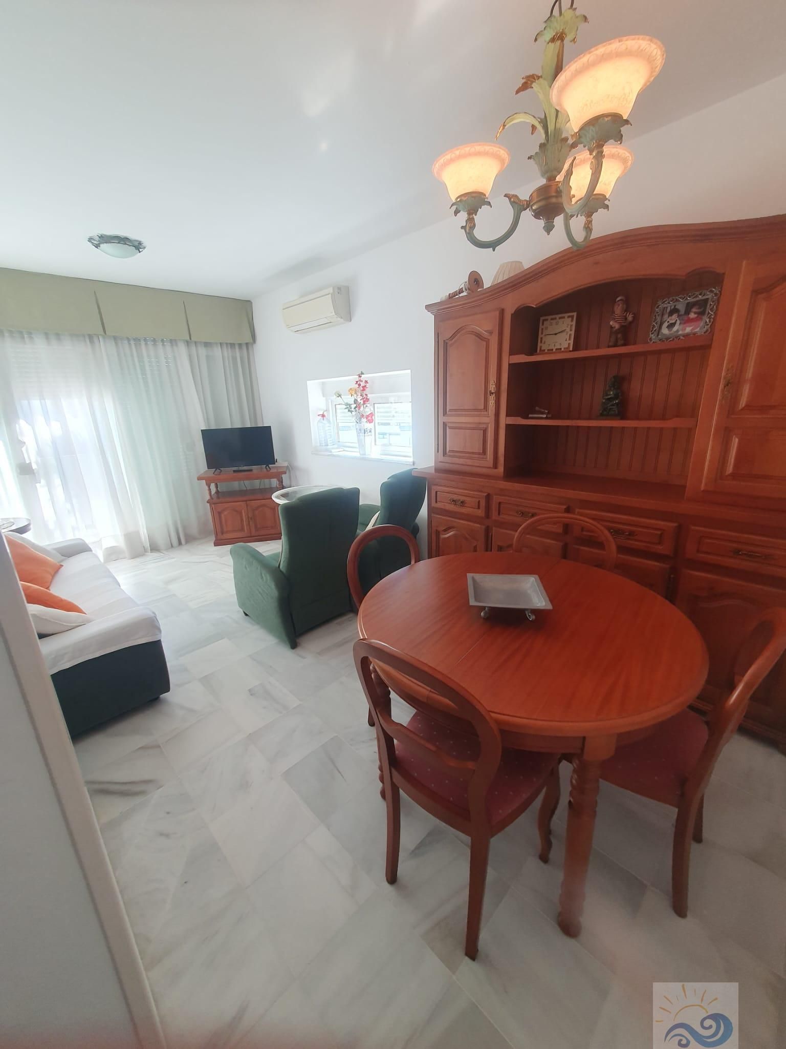 Menjador de Apartament en venda en El Puerto de Santa María amb Aire condicionat, Terrassa i Balcó