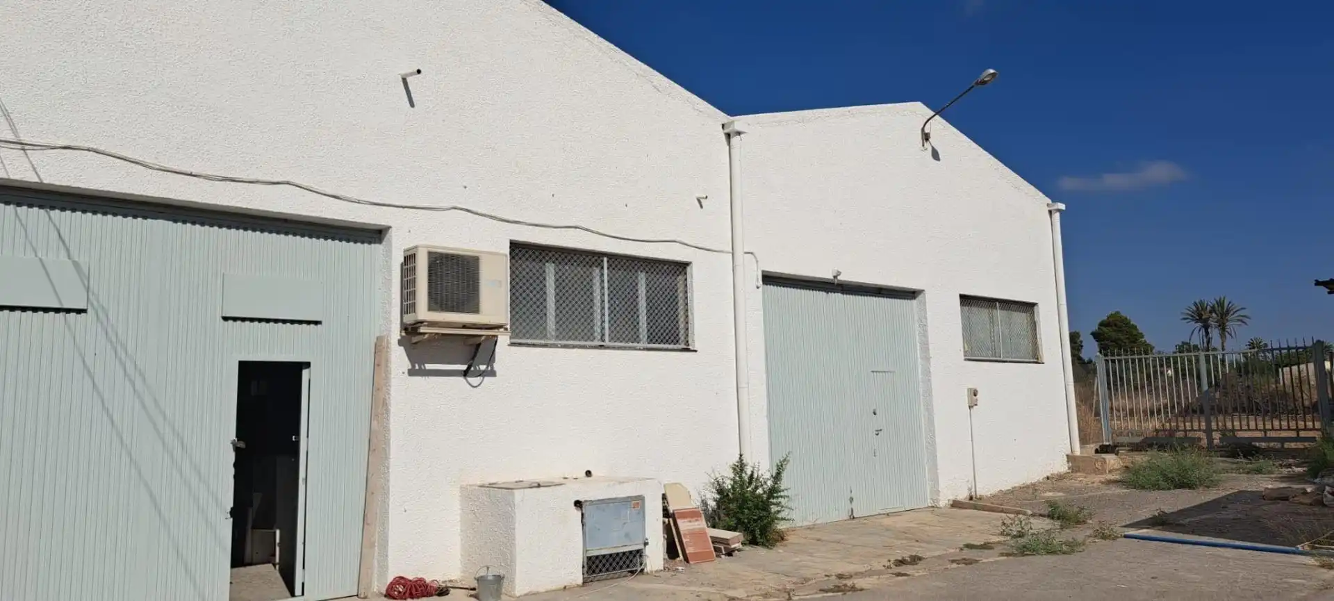 Exterior view of Industrial buildings for rent in Algorós - El Derramador