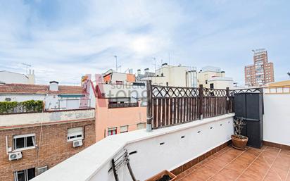 Exterior view of Attic for sale in  Madrid Capital  with Terrace