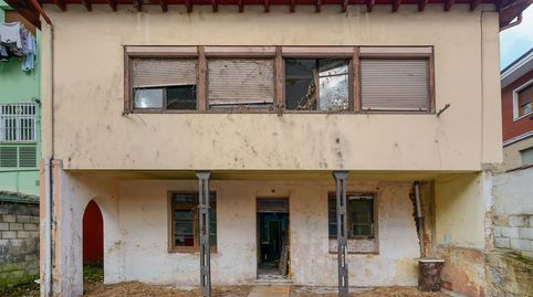Foto 5 de Casa adosada en venta en C/ la Joecara, Sama, Langreo