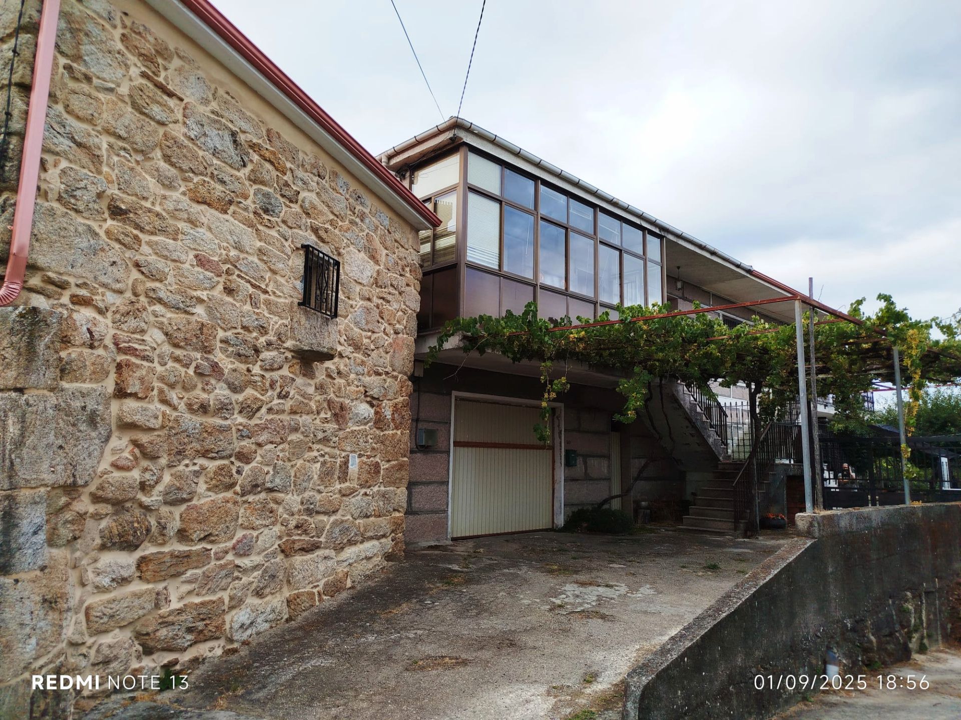 Exterior view of Single-family semi-detached for sale in Bande  with Furnished, Oven and Washing machine