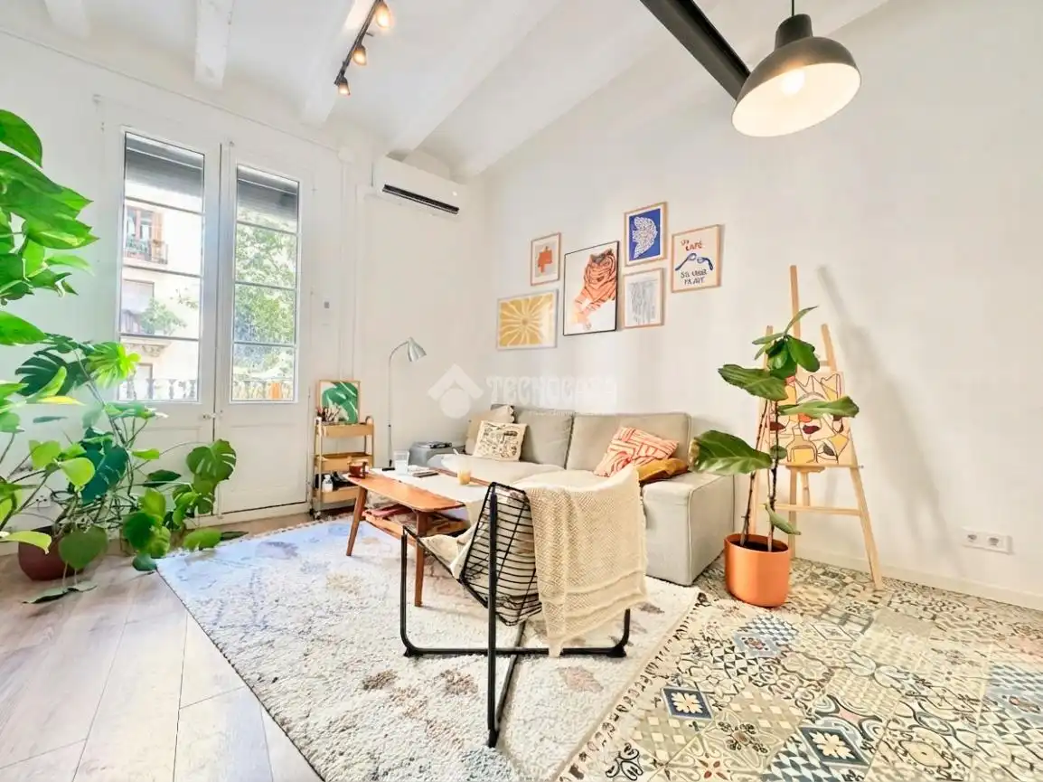 Sala de estar de Piso en venta en Barcelona con Balcón