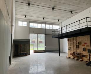 Industrial buildings to rent in Villabona