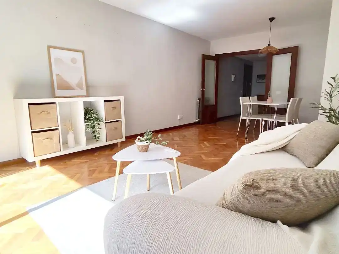Sala de estar de Piso en venta en  Zaragoza Capital