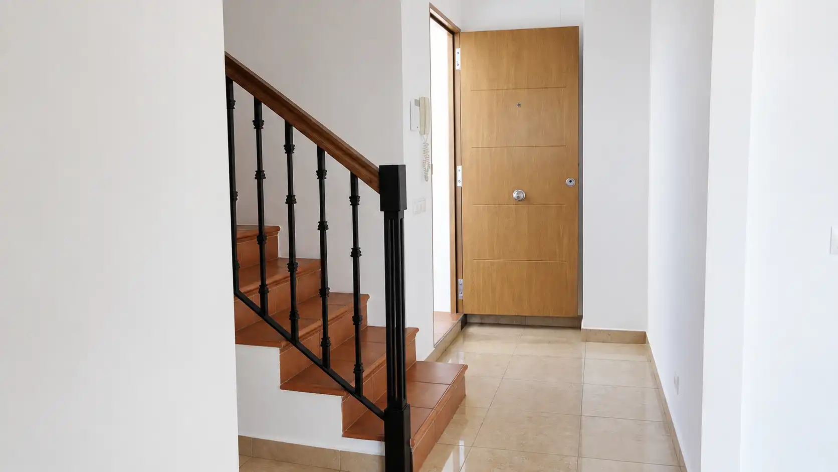 Duplex with terrace for sale in Urbanizacion Vistalmar Duquesa Norte, imagen 2