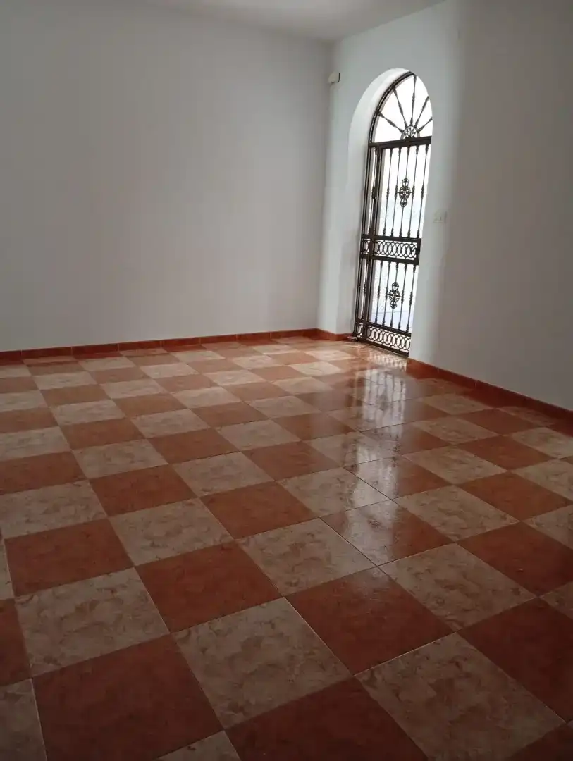 Casa adosada en venta en Benacazón con Aire acondicionado