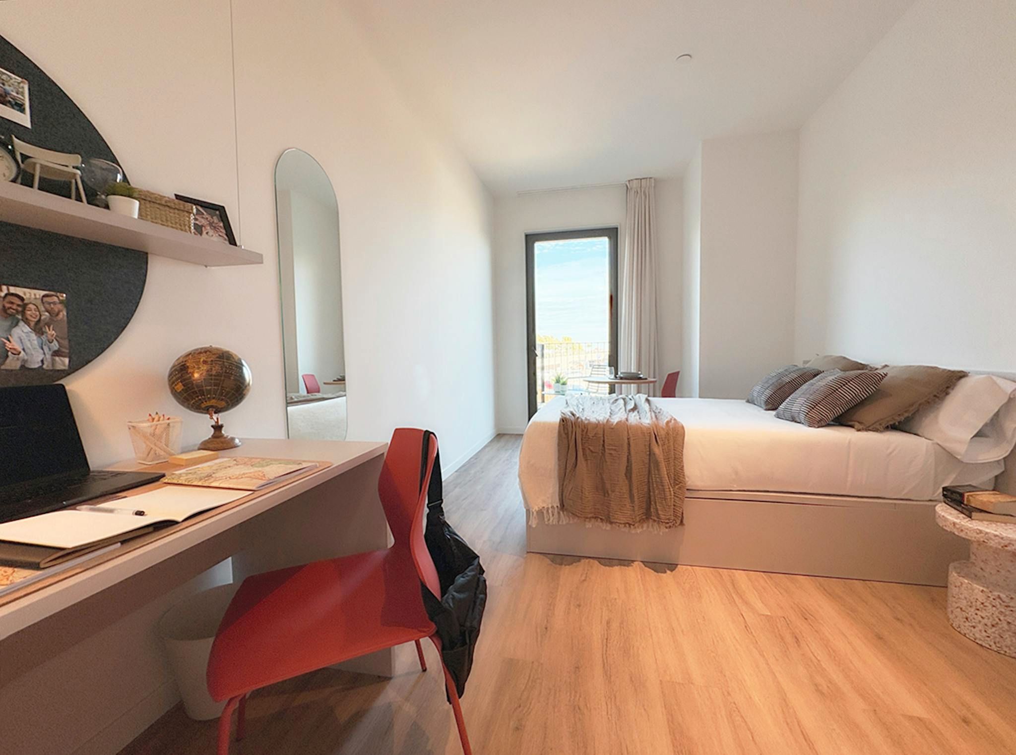 Bedroom of Flat for rent in Esplugues de Llobregat  with Air Conditioner, Heating and Furnished