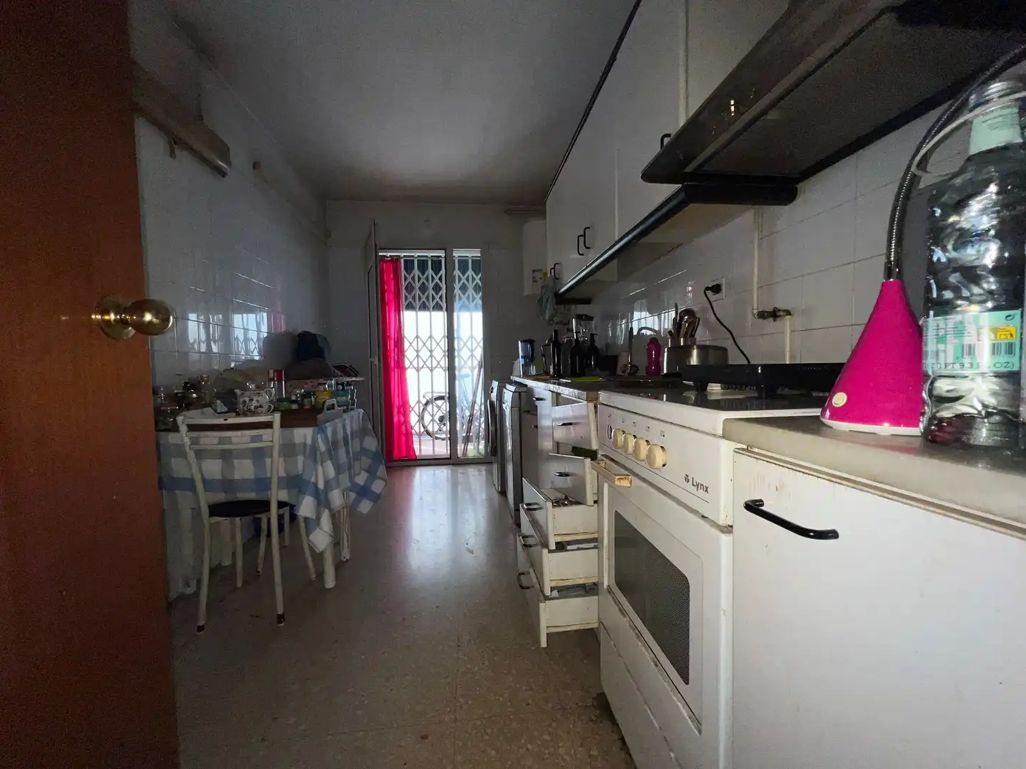 Küche von Wohnung zum Verkauf in Barcelona mit Balkon