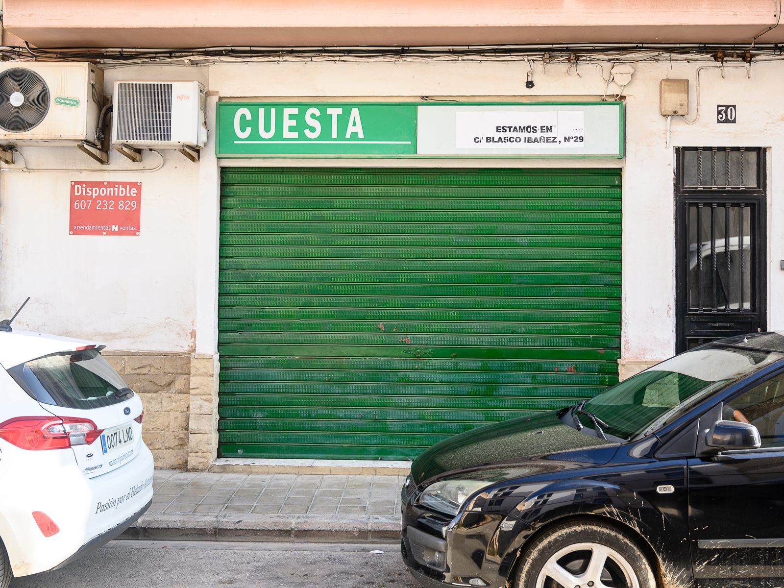Exterior view of Premises to rent in Manises  with Air Conditioner