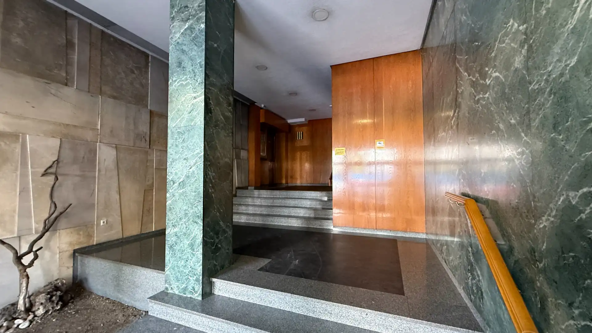 Apartamento en venta en Madrid con Calefacción, Terraza y Amueblado