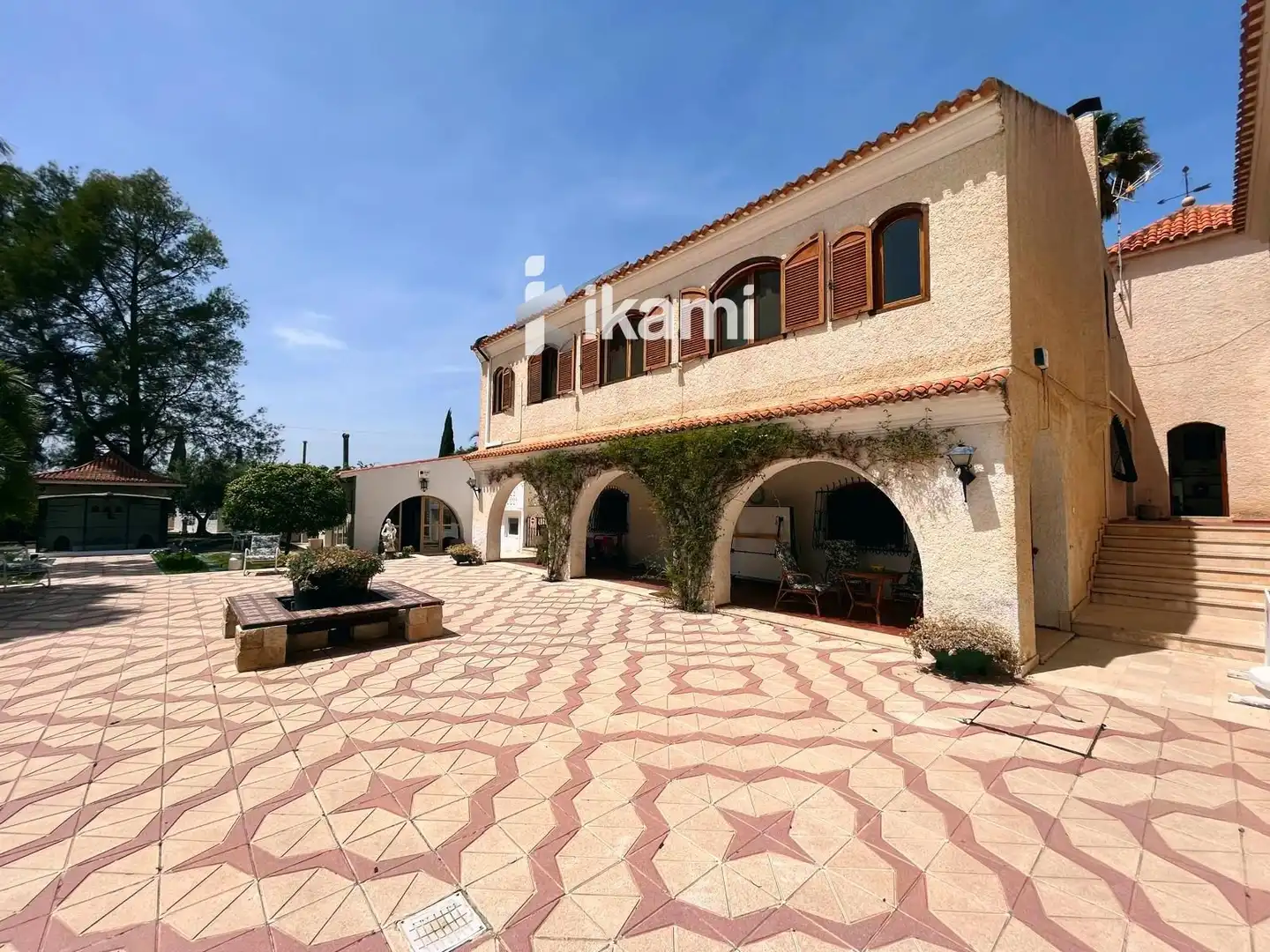 Casa o chalet en venta en Elda con Calefacción, Trastero y Piscina