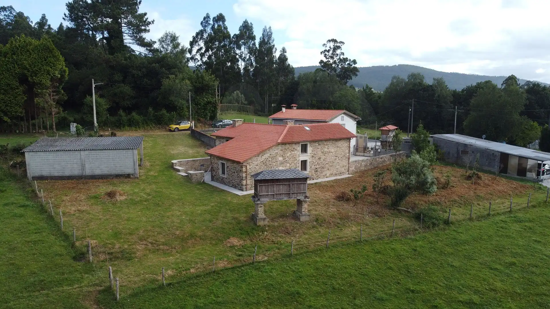 Exterior view of Flat for sale in Sedes - Pedroso - Doso