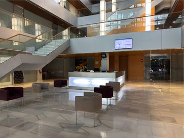 Office space with lift for sale in Avinguda Corts Catalanes 5