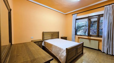 Foto 5 de Casa adosada en venta en El Berrón - Avda. de Langreo, 27, El Berrón - La Carrera, Siero