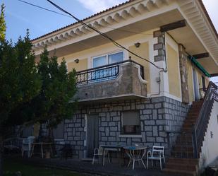 Vista exterior de Casa o xalet en venda en Sotillo de la Adrada amb Calefacció, Jardí privat i Balcó