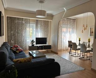 Living room of Flat for sale in  Valencia Capital  with Air Conditioner and Furnished