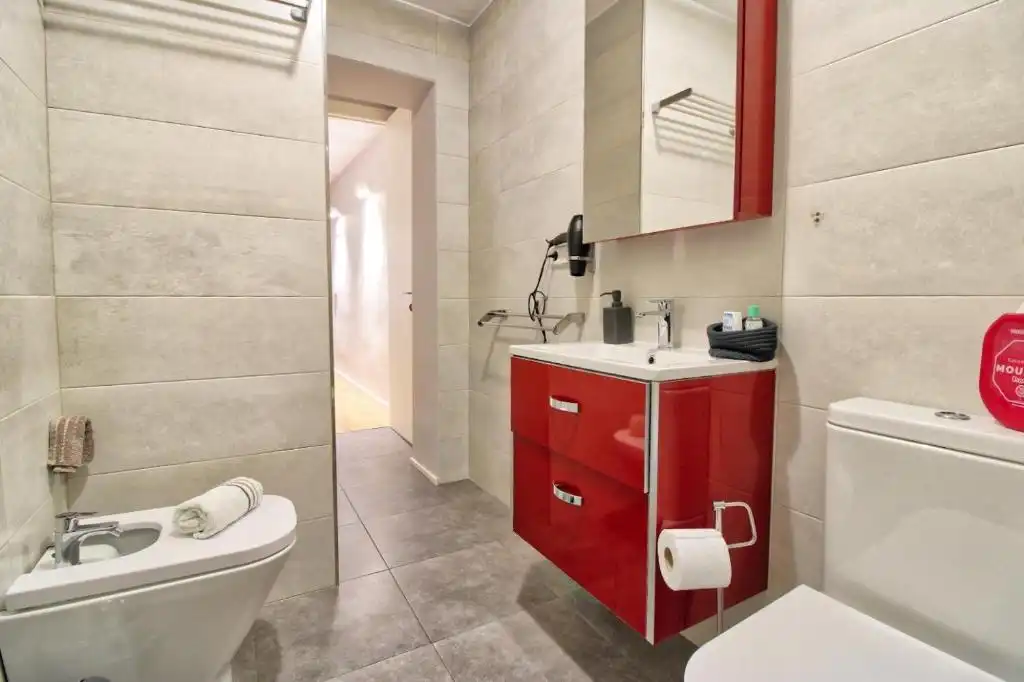 Badezimmer von Wohnung zur Miete in Murcia mit Klimaanlage und Möbliert