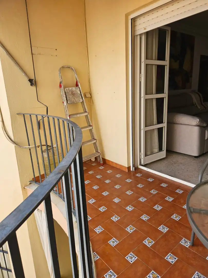 Terrasse von Wohnung zur Miete in Dos Hermanas mit Klimaanlage, Terrasse und Möbliert