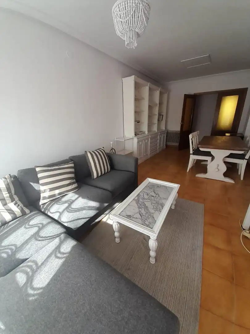 Wohnung mit Terrasse zur Miete in Casco Antiguo, imagen 2