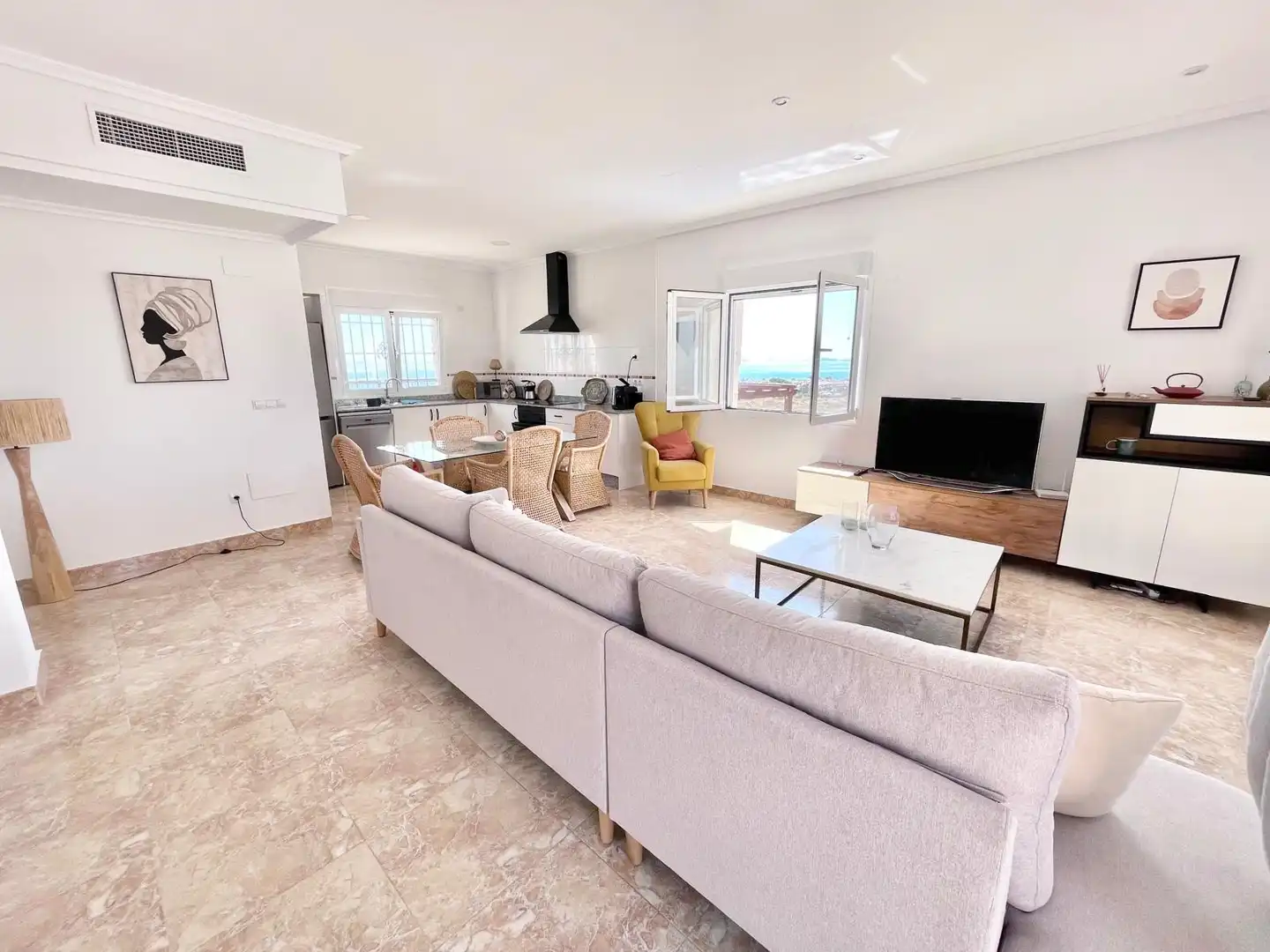 Sala de estar de Casa o chalet de alquiler en Cartagena con Aire acondicionado, Terraza y Amueblado