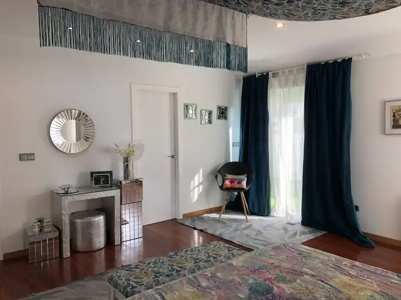 Sala d'estar de Casa o xalet en venda en Santiago de Compostela  amb Aire condicionat, Calefacció i Terrassa