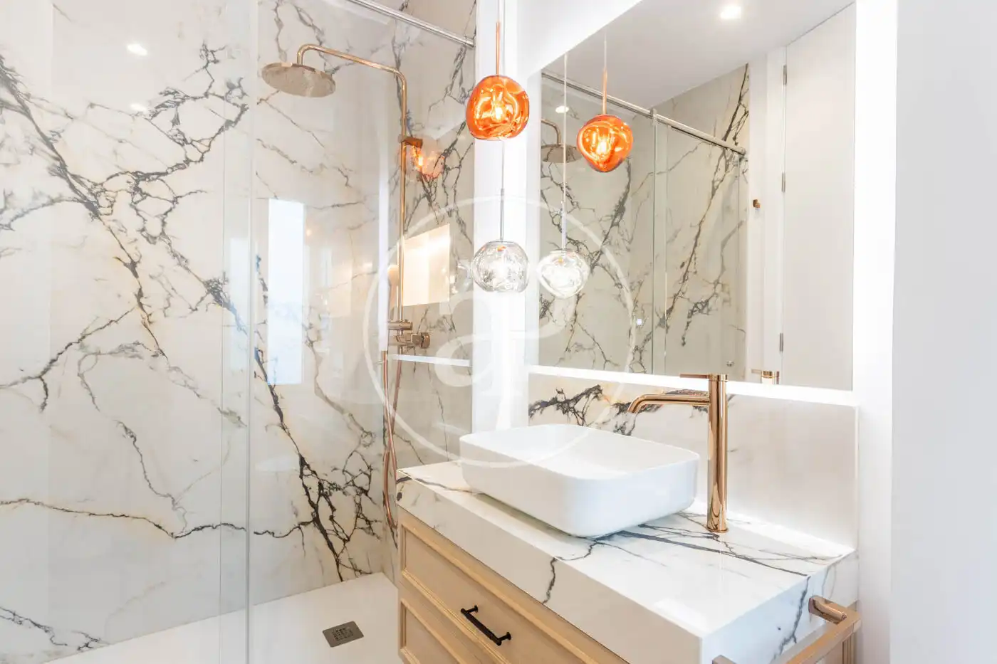 Baño de Piso de alquiler en Barcelona con Aire acondicionado, Calefacción y Terraza