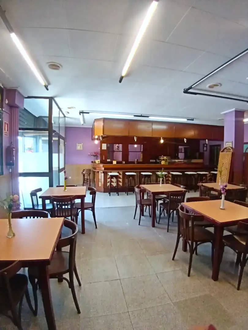 Local comercial en venta en Carrer Mas dels Ossos, imagen 2