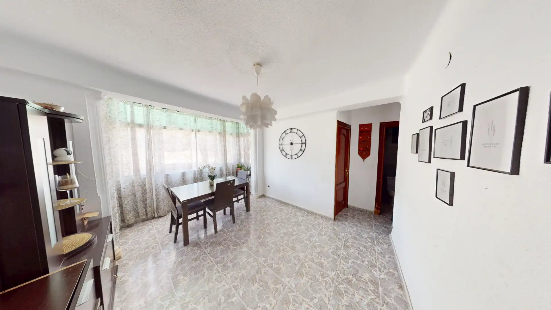 Flat for sale in Calle Leonardo Talens Rivas, imagen 2