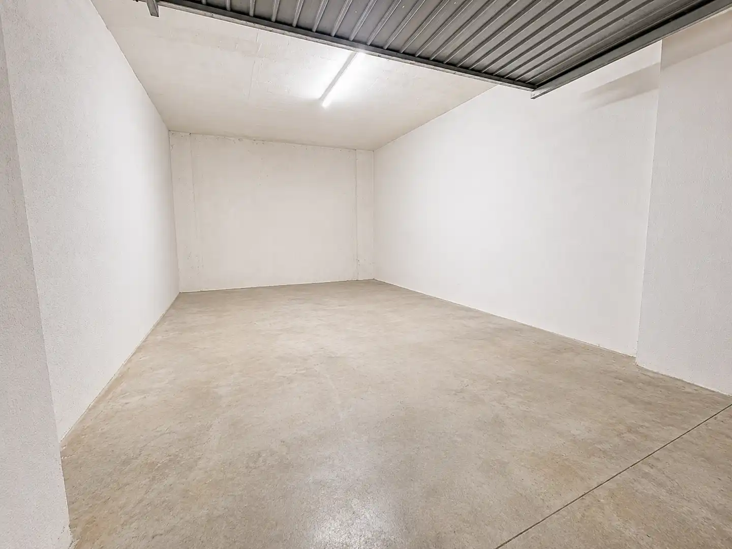 Flat for sale in Algemesí  with Air Conditioner