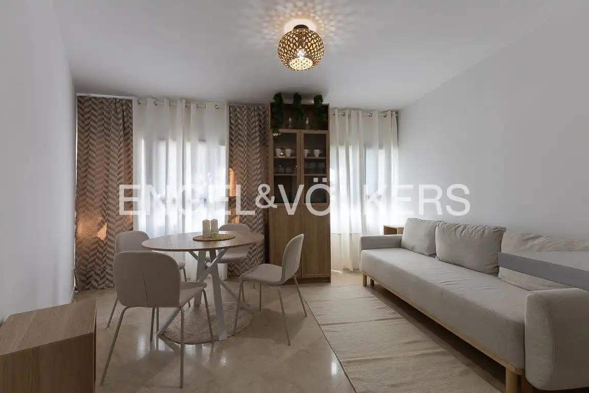 Wohnzimmer von Wohnung zur Miete in Valencia mit Klimaanlage, Heizung und Möbliert