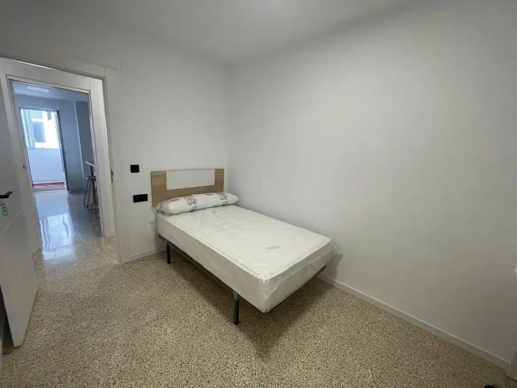 Flat for rent in Calle Ribera del Beiro, San Francisco Javier