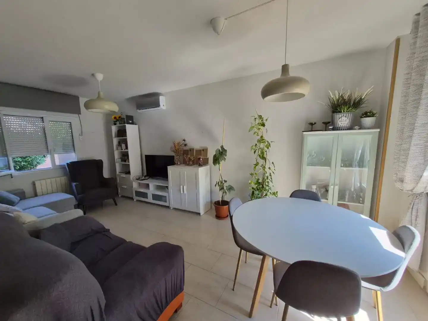 Sala d'estar de Casa o xalet en venda en Seseña amb Aire condicionat, Jardí privat i Traster