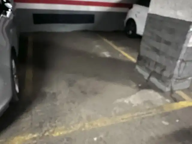 Parkplatz von Garage zur Miete in Badalona mit Alarm