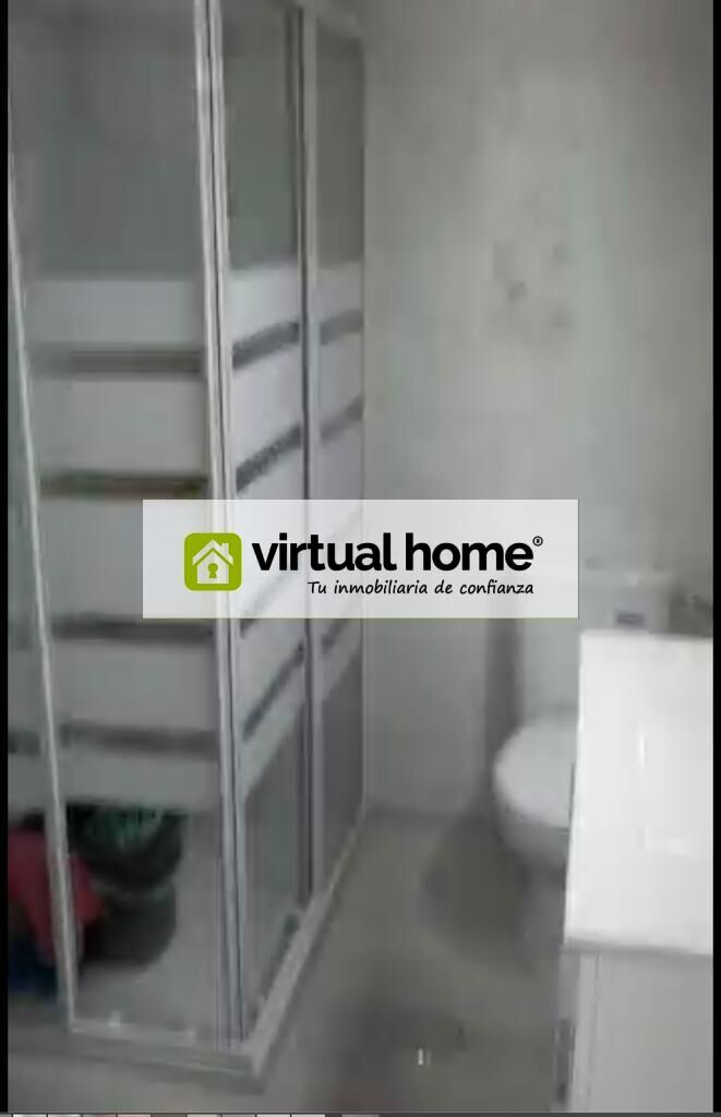 Dormitori de Apartament en venda en Benidorm amb Aire condicionat, Jardí privat i Piscina comunitària