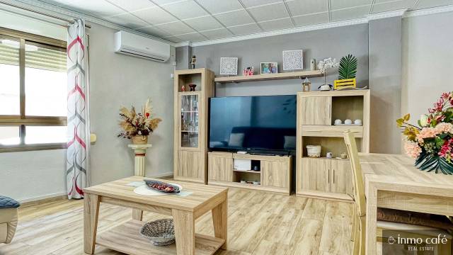 Piso en Venta en Maestro Serrano en Canals