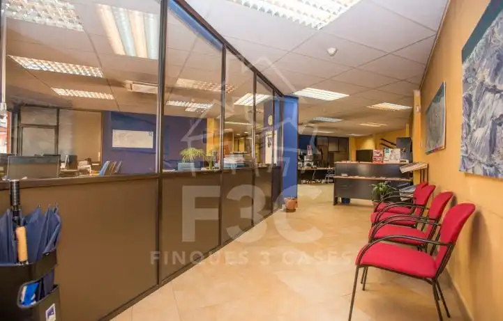 Local comercial en venda a Encamp pueblo