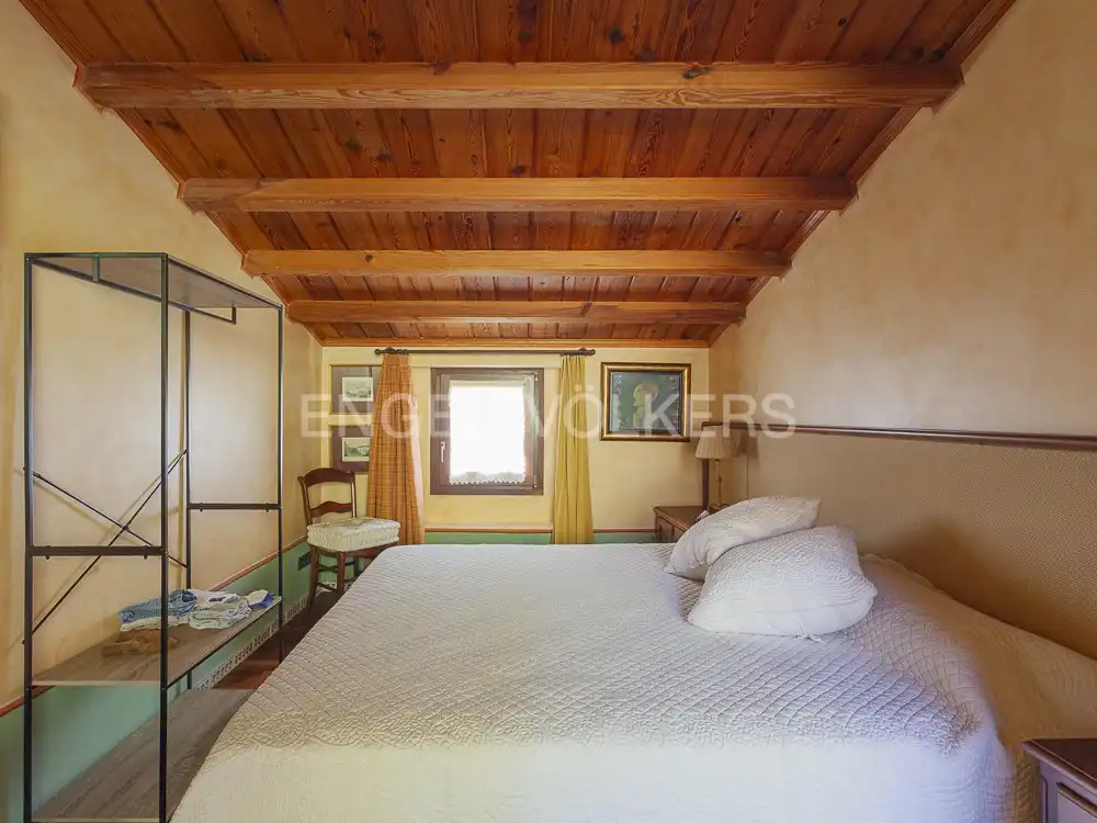 Schlafzimmer von Country house zur Miete in El Bruc mit Klimaanlage, Heizung und Privatgarten