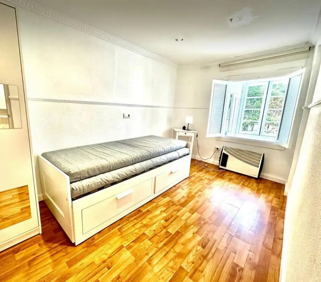 Habitación de Casa o chalet en venta en Cudillero con Calefacción, Trastero y Amueblado