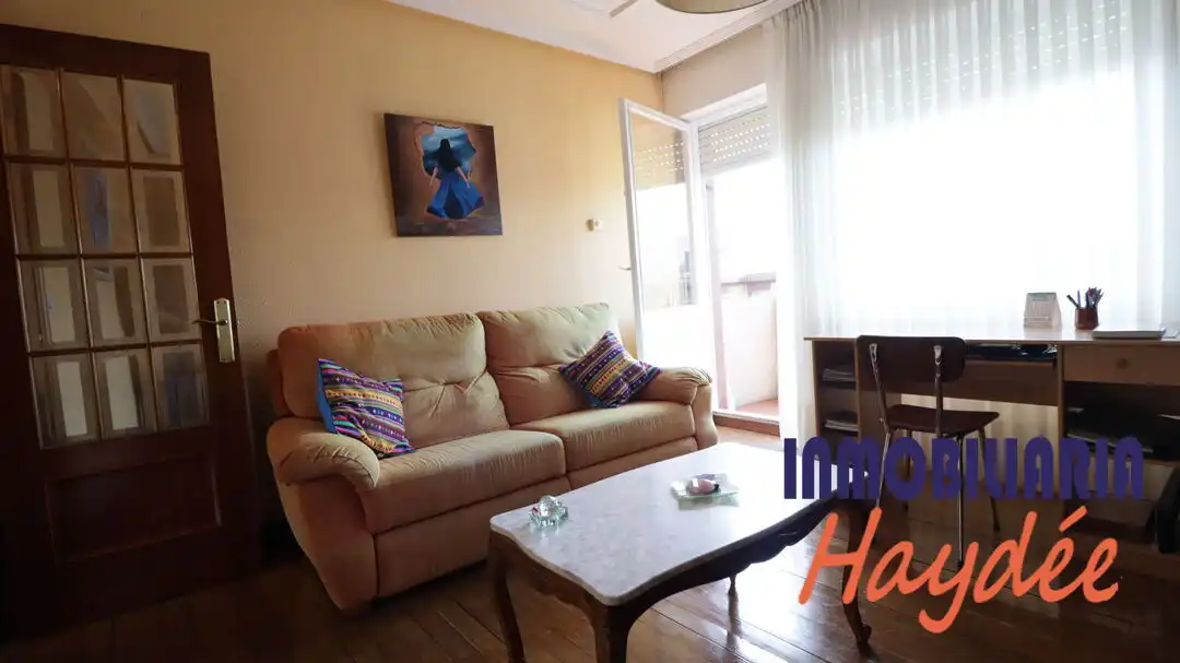 Wohnzimmer von Wohnung zum Verkauf in Leioa mit Heizung, Terrasse und Balkon