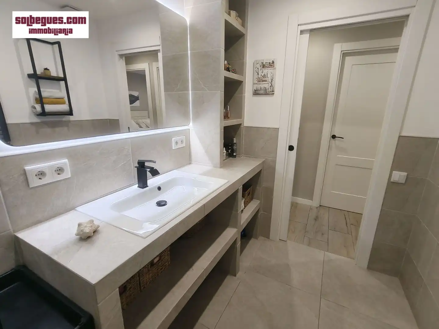 Baño de Piso en venta en Begues con Calefacción y Terraza