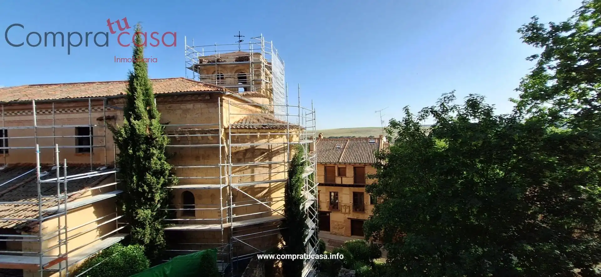 Vista exterior de Pis de lloguer en Segovia amb Calefacció, Terrassa i Moblat