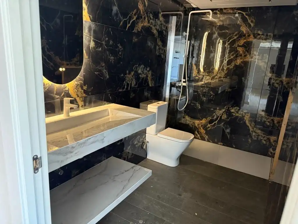 Bathroom of Attic for sale in Deltebre  with Air Conditioner, Terrace and Storage room