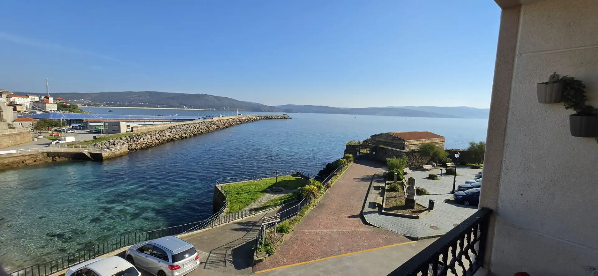 Exterior view of Flat for rent in Fisterra  with Furnished, Oven and Washing machine