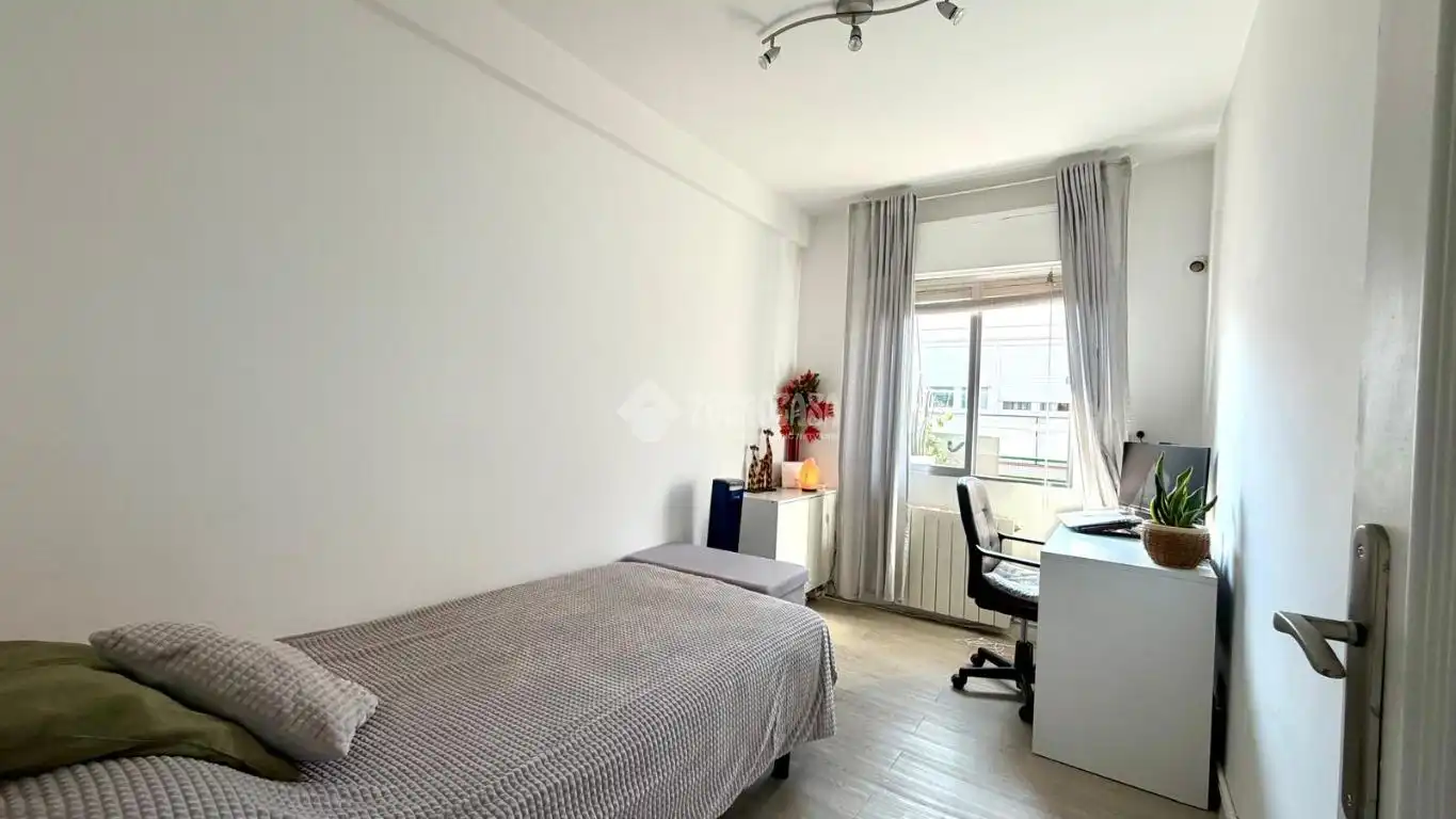 Habitación de Piso en venta en Madrid
