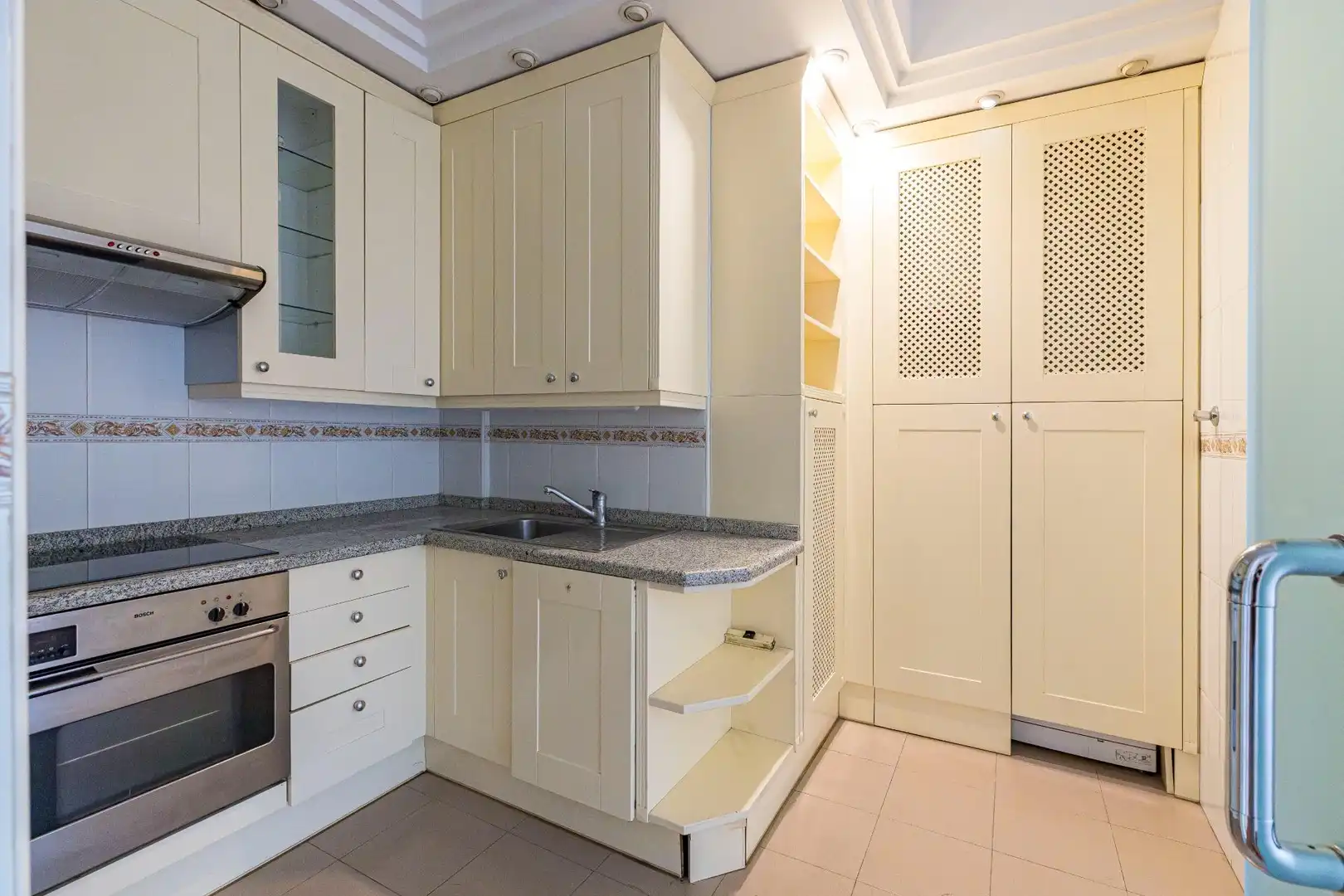 Kitchen of Flat for sale in Murcia  with Air Conditioner
