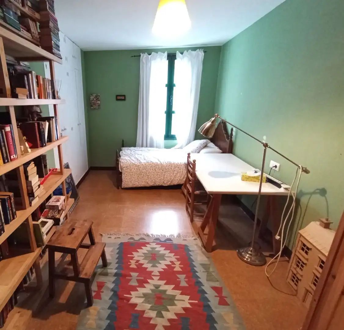 Dormitori de Finca rústica en venda en Sant Cebrià de Vallalta amb Jardí privat, Terrassa i Piscina comunitària
