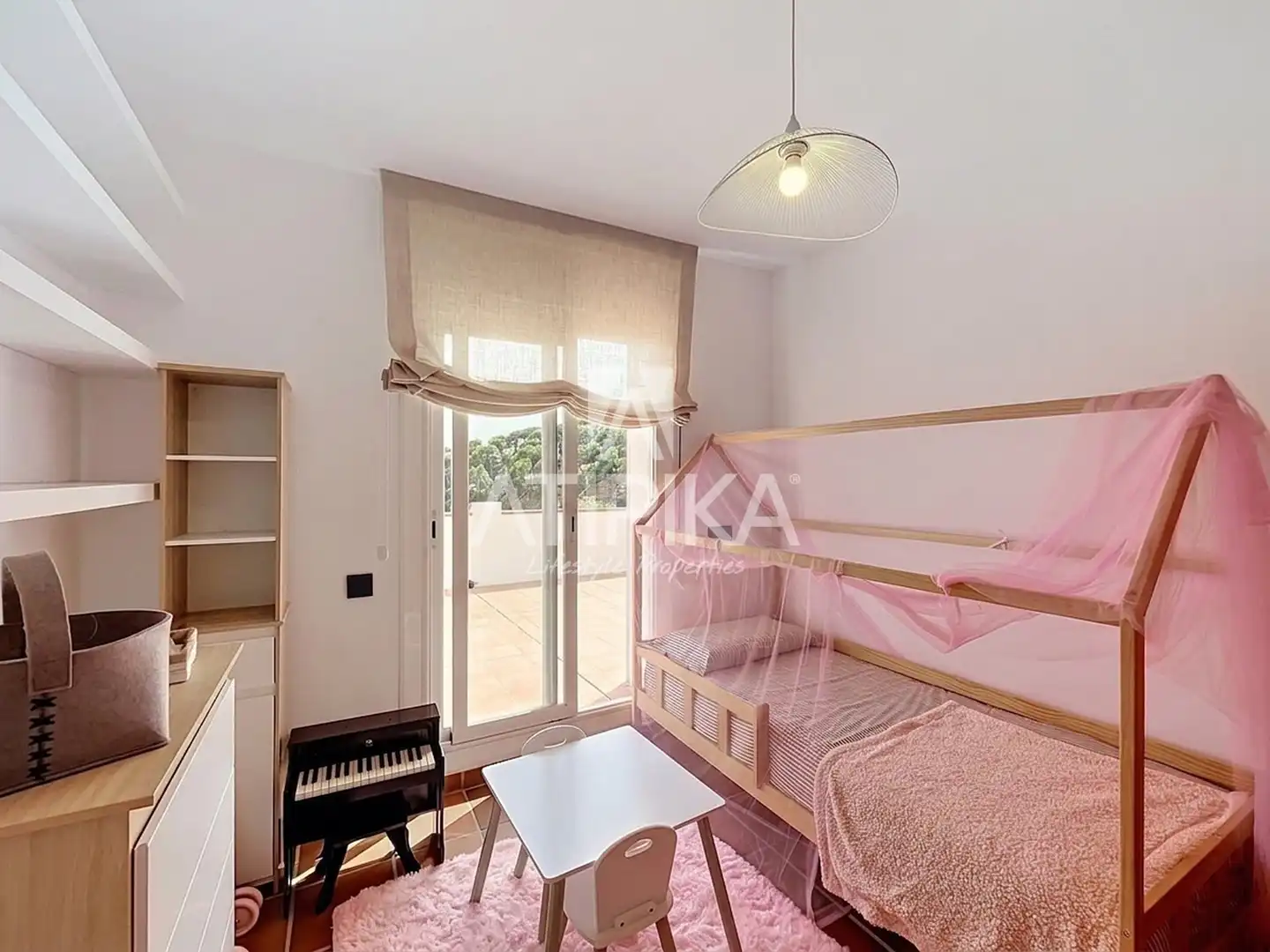 Habitación de Casa o chalet en venta en Sant Andreu de Llavaneres con Terraza, Piscina y Horno