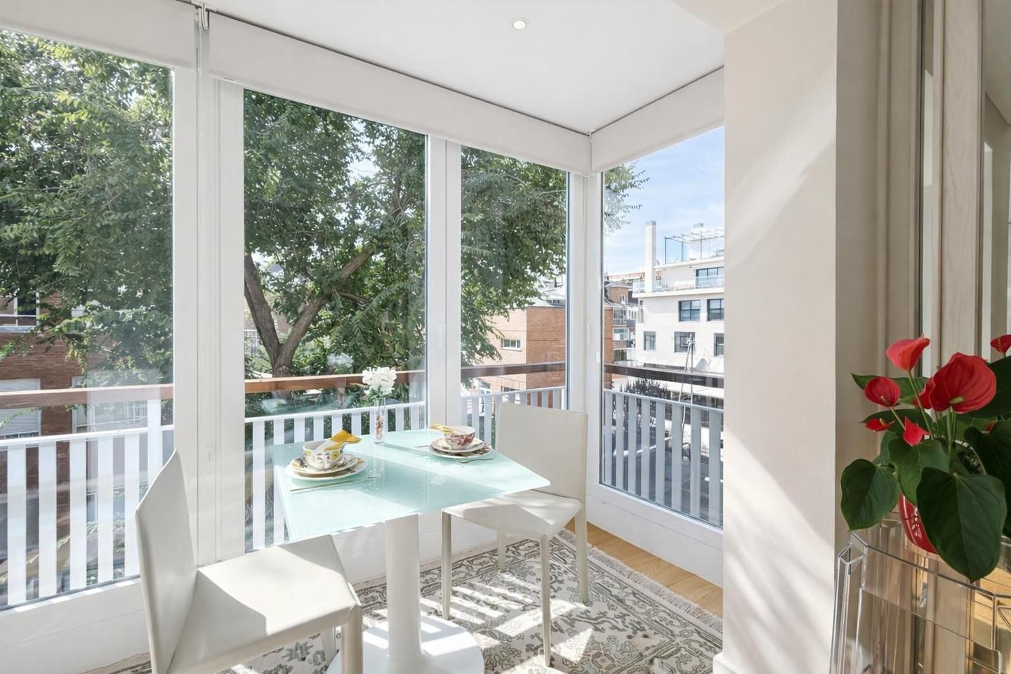 Balcony of Flat for sale in  Madrid Capital  with Air Conditioner, Heating and Terrace